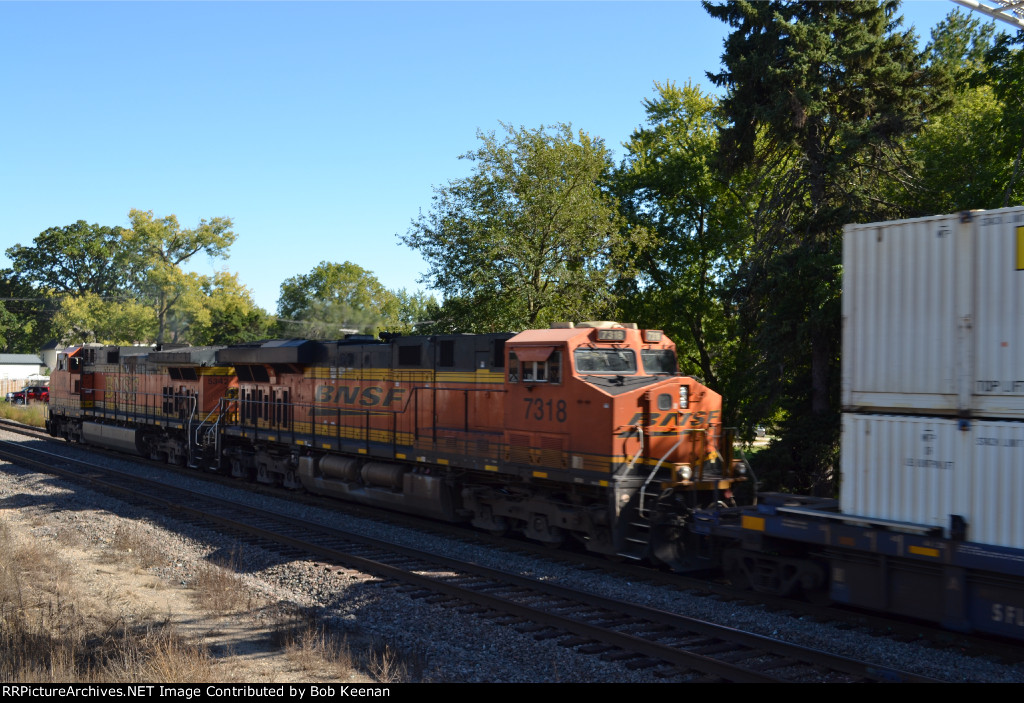 BNSF 7318